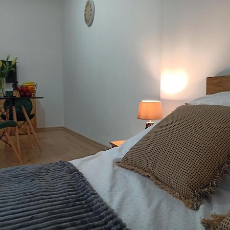 Ferienwohnung Cztery Katy W Rynku Waldenburg Exterior foto